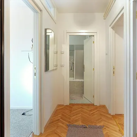 Zen City Center & Garage Nearby