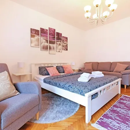 דירה Zen City Center & Garage Nearby *