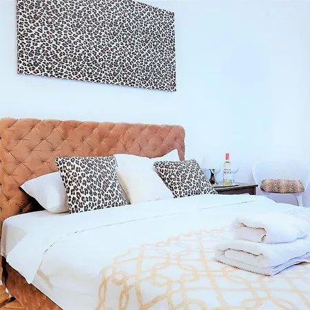 Zen City Center & Garage Nearby בלגרד