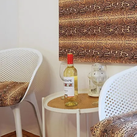 Zen City Center & Garage Nearby דירה *